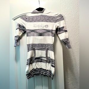Hooded tank top.